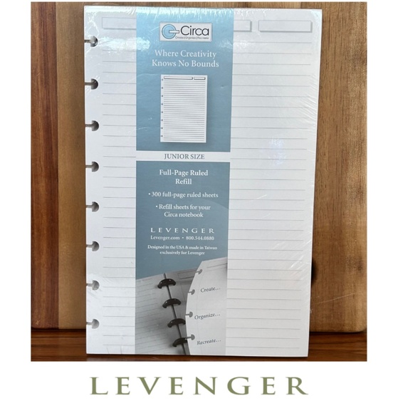 NWT Levenger Ruled 8 Discbound Refill Paper (300 sheets) - Picture 2 of 4